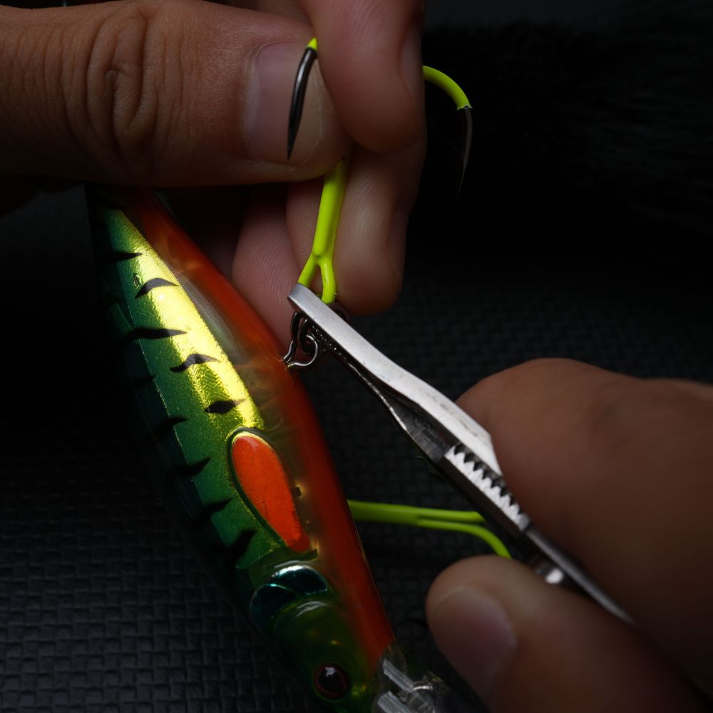 BKK Freshwater Fishing Yellow UV Coated Treble Lure Hook SPEAR-21 UVC - Image 6