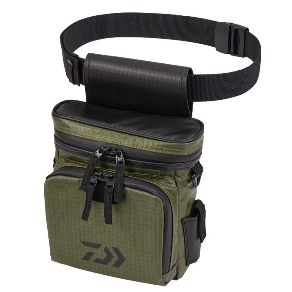 DAIWA Fishing Tackle Light Game Pouch (B) Olive