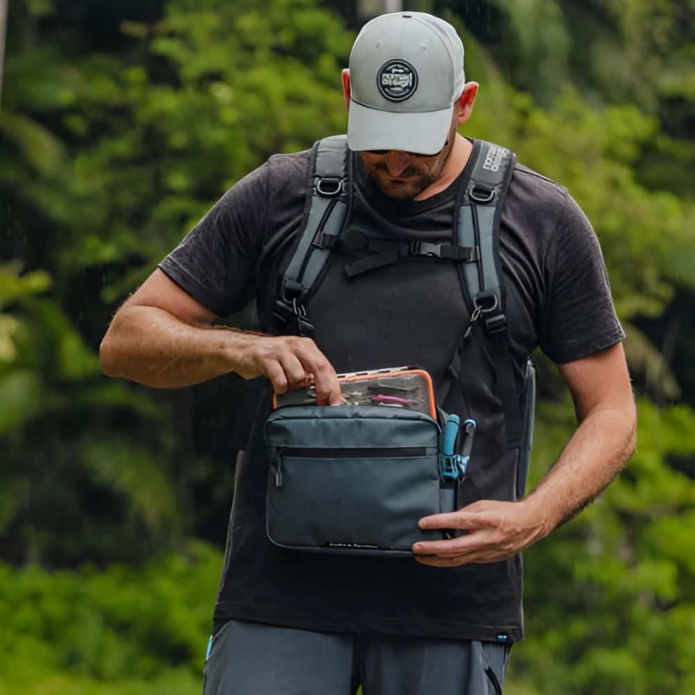 NOMAD DESIGN Fishing Tackle BACKPACK Large/33L - Image 9